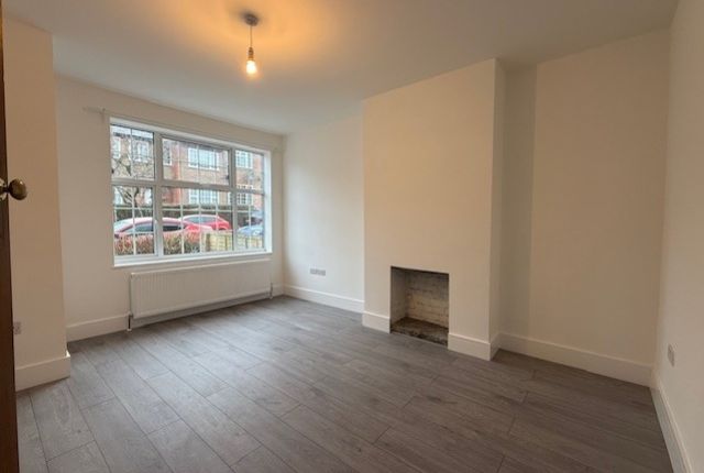 36, Ashbourne Avenue, Harrow photo 2