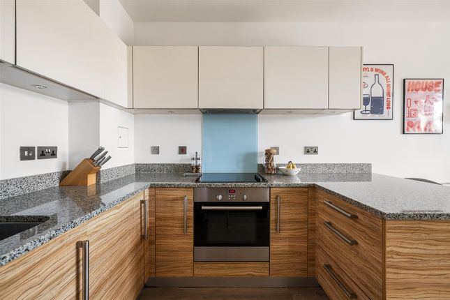 4, Paxton House, 401, Larkshall Road, Highams Park photo 4