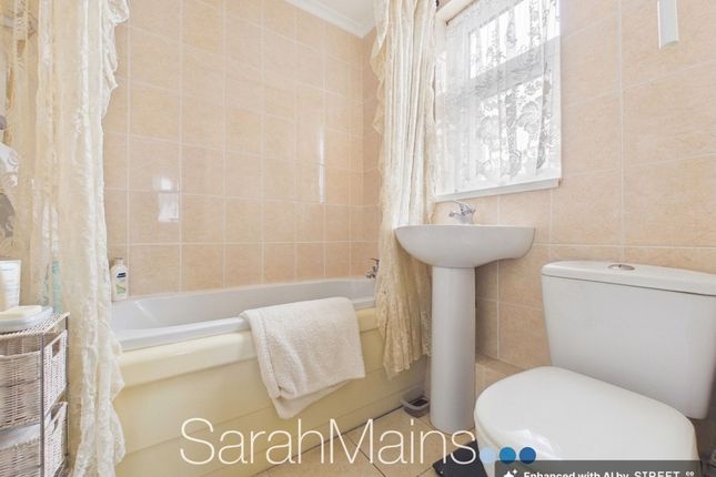 39 Celandine Way, Gateshead photo 5