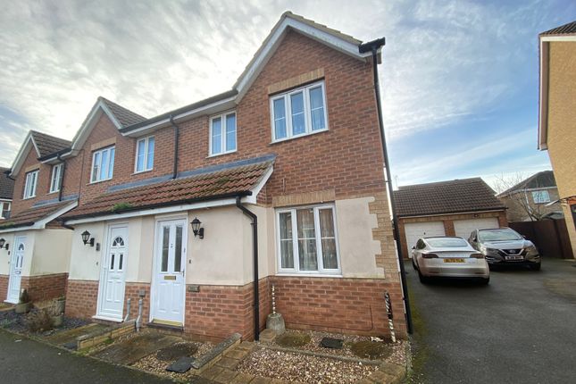 Thumbnail Semi-detached house to rent in Greenwich Avenue, Holbeach, Spalding