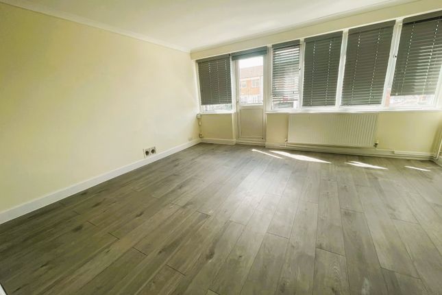 86, Rutland Gate, Belvedere photo 2