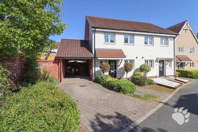 2-bed house on 8, Stable Fields, Wickford, £435,000