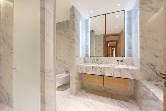 One Kensington Gardens, De Vere Gardens, London photo 4