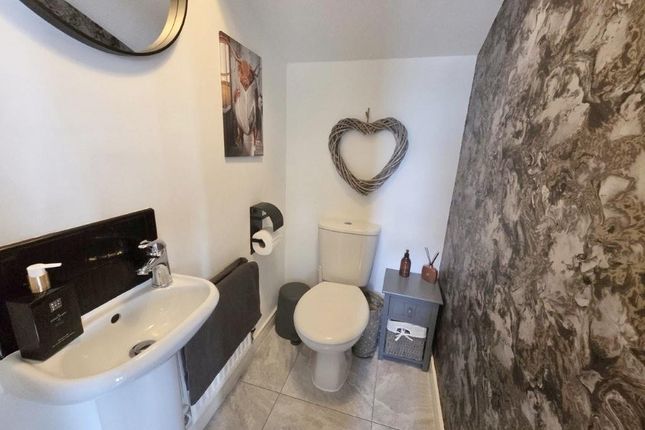 11, Oyster Way, Mansfield photo 3