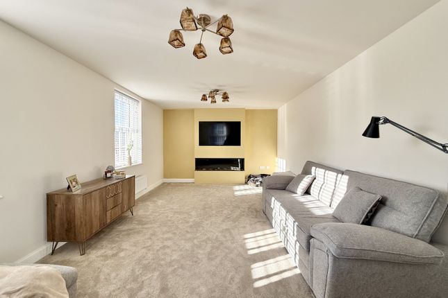 7 Mangrove Road, Doxford Park, Sunderland photo 4