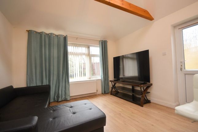2 Harebell Walk, High Wycombe photo 5