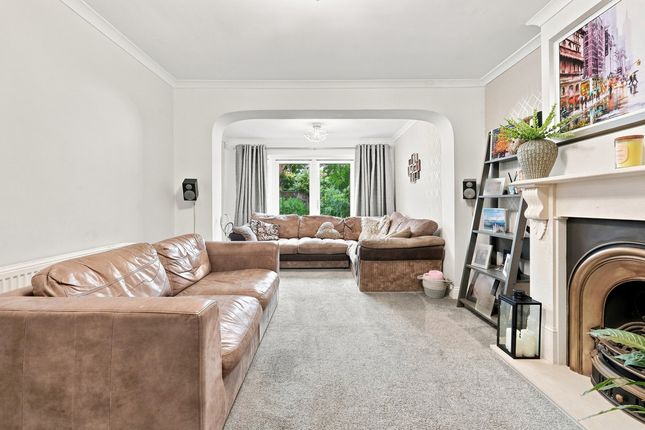 CROHANE, Golden Manor Drive Benfleet, Benfleet photo 2