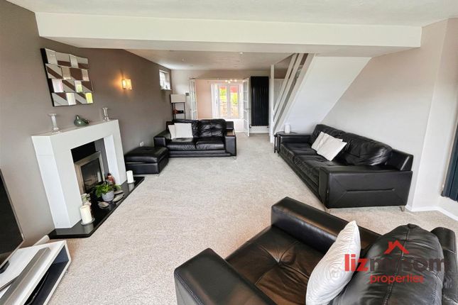 12, Dorset Drive, Swadlincote photo 2