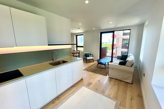 Flat 405, 31, East Parkside, London photo 4
