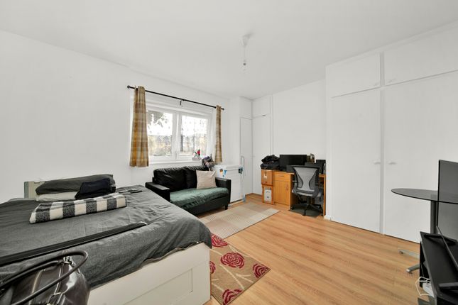 Flat 59, Godley V C House, Digby Street, London photo 3