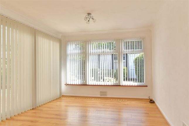 Victoria Road Walderslade, Chatham photo 3