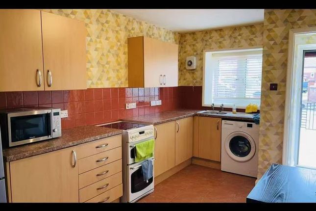 9, Napier Green, Salford photo 3