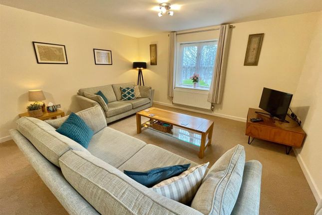8, Wye House Corbar Road, Buxton photo 3