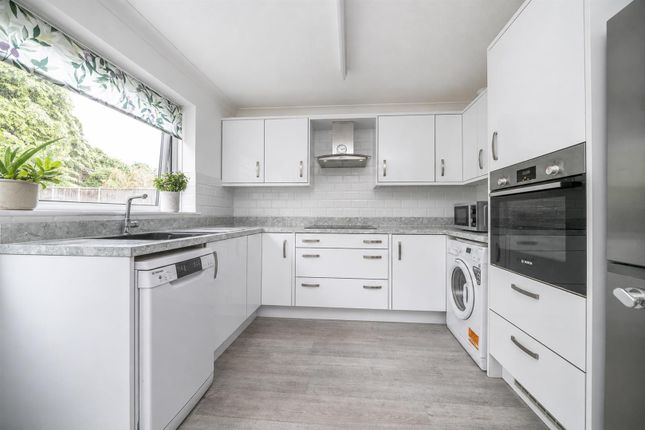 59 Upper Heath Road, St Albans, St. Albans photo 3