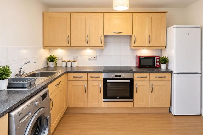 47, Bingley Court, Canterbury photo 4