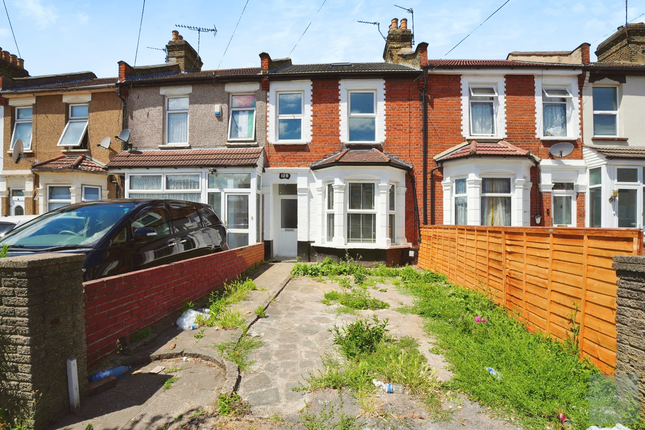 Thumbnail Terraced house for sale in Empress Avenue, Ilford