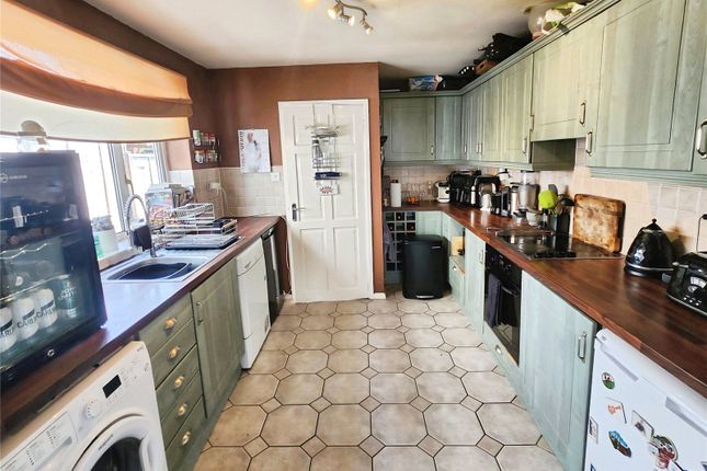 7, Kingsbridge Road, Warwickshire photo 4