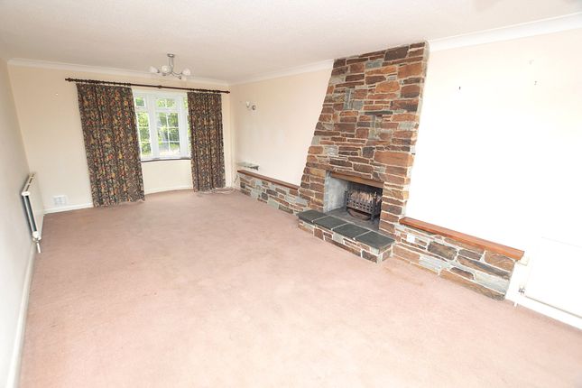 2, Barton Meadow, Saltash photo 4