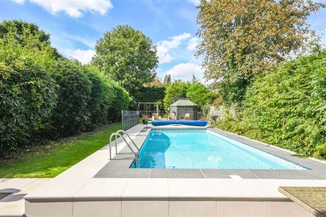 Detached house for sale in Friars Avenue, Shenfield, Brentwood