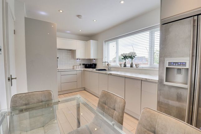 87, Ladywell Prospect, Sawbridgeworth photo 2