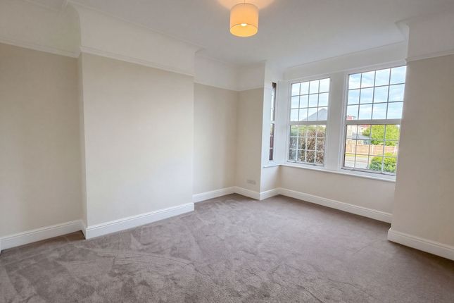 92a Marine Road, Prestatyn photo 2