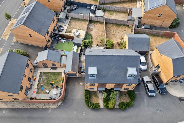 1, Rose Court, Cheltenham photo 2