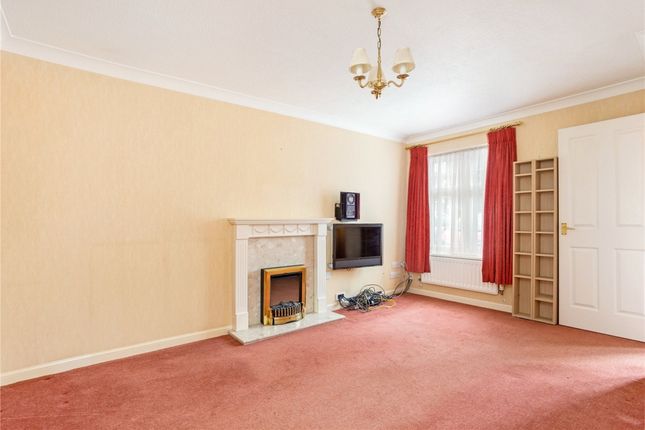 Hopwood Close, Watford photo 4