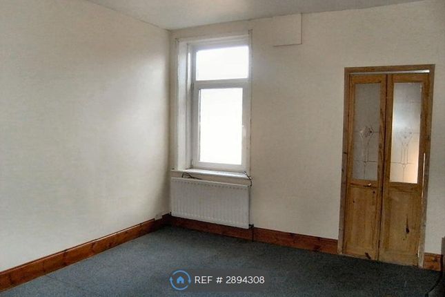 York St, Pelaw, Gateshead photo 3