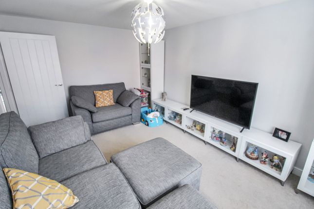9, Black Croft Close, Crewe photo 4