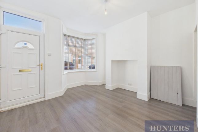 2, Derwent Street, Scarborough photo 2