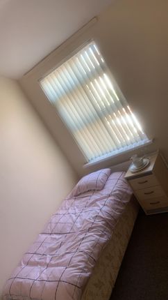 Room to rent in Kirby Road, Winson Green
