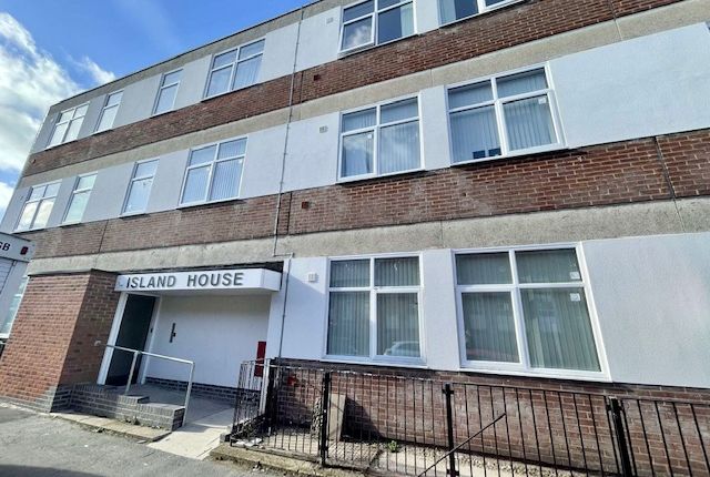 Flat to rent in Arthur Street, Barwell, Leicester