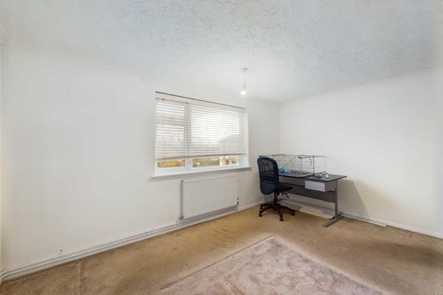 Flat to rent in Wood Lane End, Hemel Hempstead, Unfurnished, Available From 27/05/24