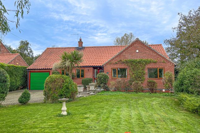 Detached bungalow for sale in Town Street, Westborough, Newark
