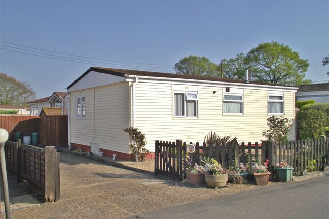 Mobile/park home for sale in The Copse, Bourne Lane, Woodlands, Southampton