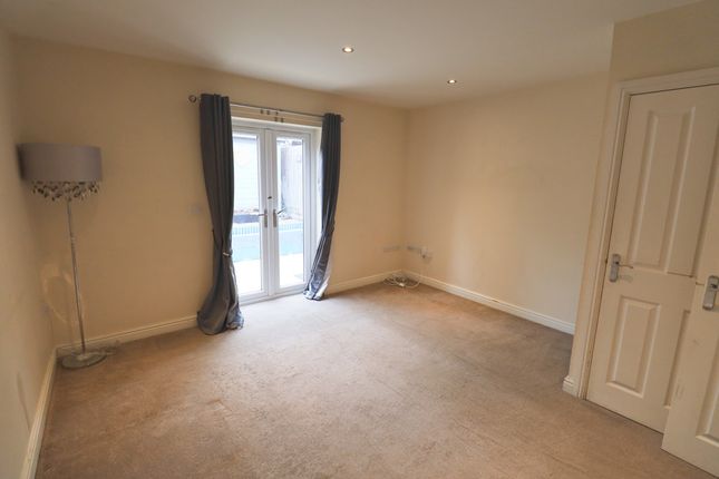 Southfield Road, Hinckley photo 4