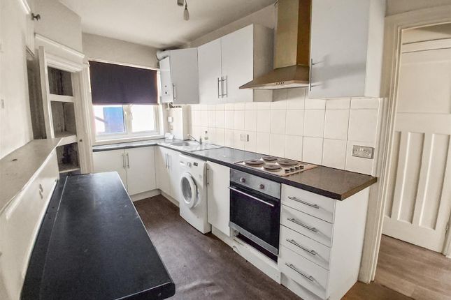 326A, Ruislip Road East, Greenford photo 4