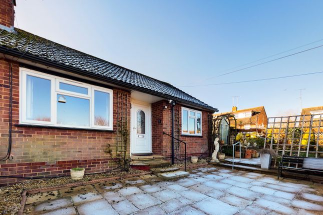 Thumbnail Bungalow for sale in Oldfield Rise, Whitwell, Hitchin