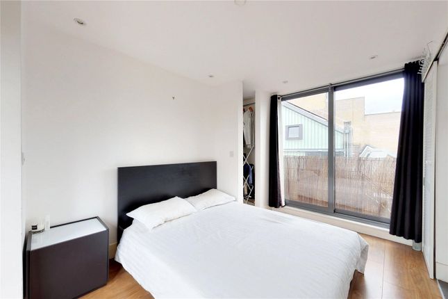 Atlas Mews, London photo 4