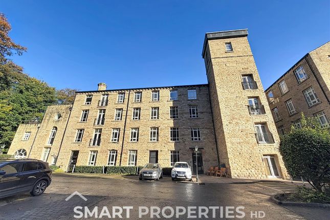 2-bed flat on Brook Lane, Huddersfield, £800/mo