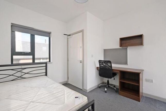 Room 5 28, Dun Street, Sheffield photo 2