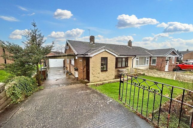 Thumbnail Bungalow for sale in Meadowfields Road, Crofton, Wakefield, West Yorkshire