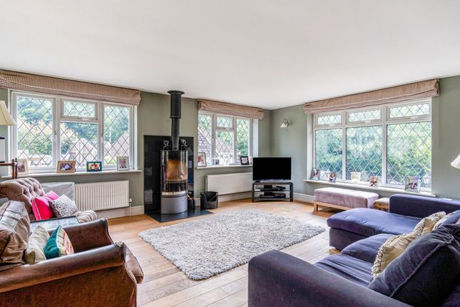 Harwood Mount, Spring Lane, Maidenhead photo 3