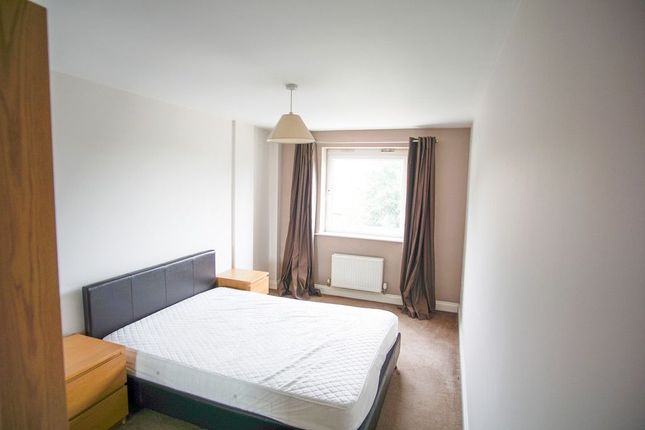 12 Barwick Court, Station Road, Leeds photo 3