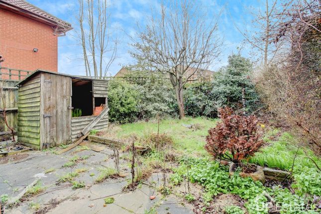 10, Canon Hudson Close, Coventry photo 4