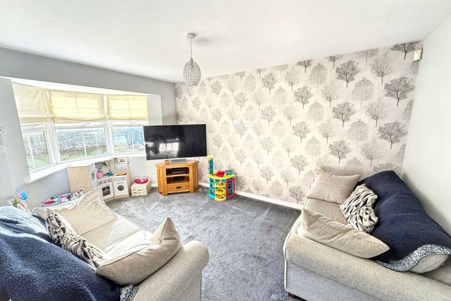 31, Orchard Grove, Stanley photo 2
