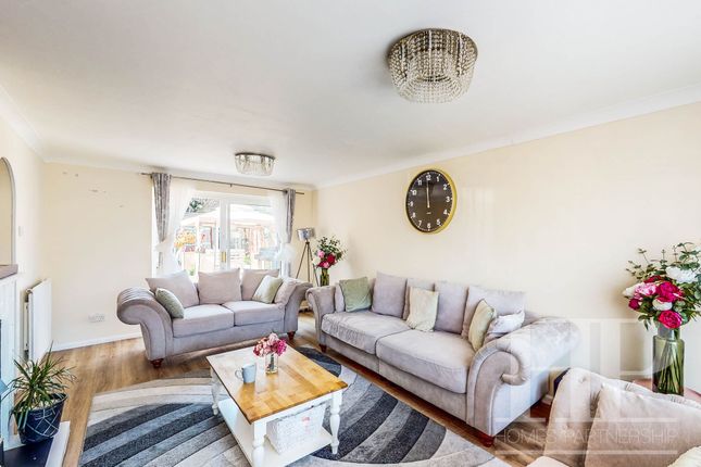 End terrace house for sale in Caffins Close, Crawley
