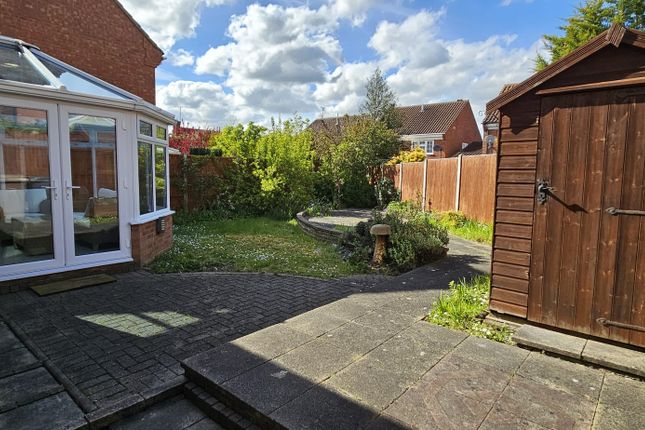 Property to rent in Wiveton Close, Luton