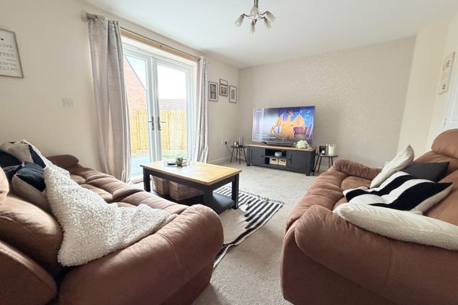 9, Kirkfields, Durham photo 2