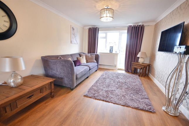 54, Ivyhouse Drive, Stoke-On-Trent photo 2